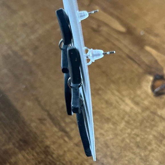 Handcrafted Clay Earrings - Picture 6 of 9